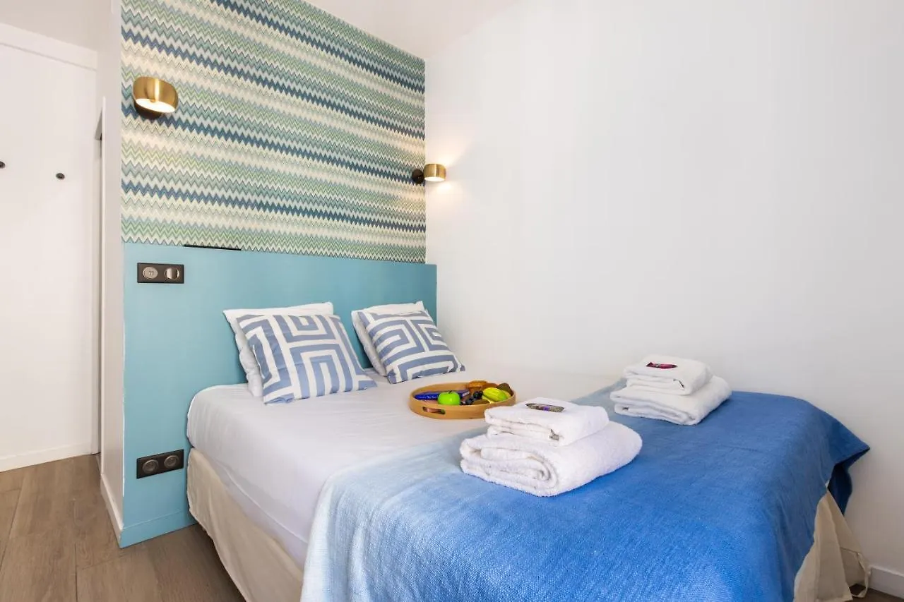 Cmg - Tour Eiffel Champs De Mars Apartment Paris 0*,  France